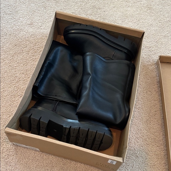 Steve Madden Black Gibbs Over-the-Knee Platform Boots - Picture 8 of 9